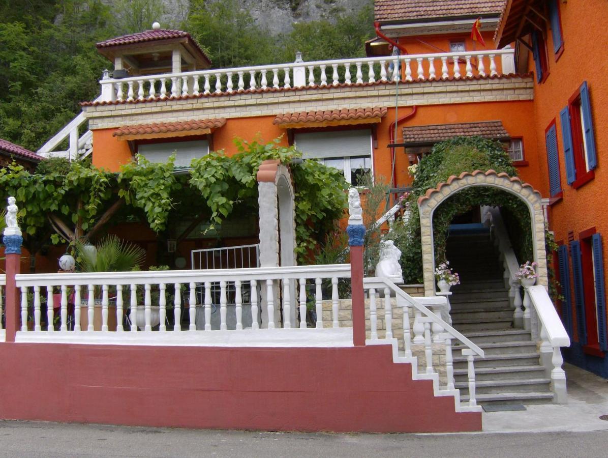 Hotel-Restaurant Don Pepe Kleinlutzel Екстер'єр фото